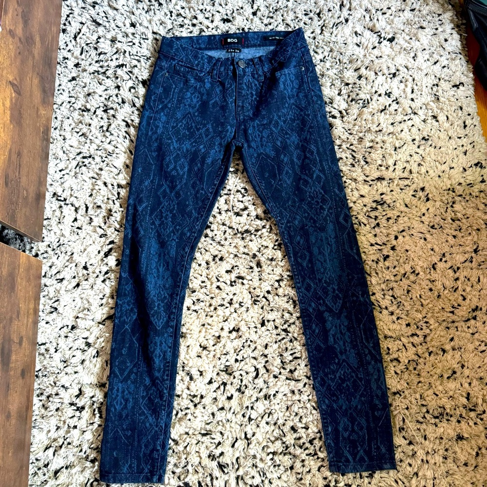Bdg dark wash mid rise skinny jeans